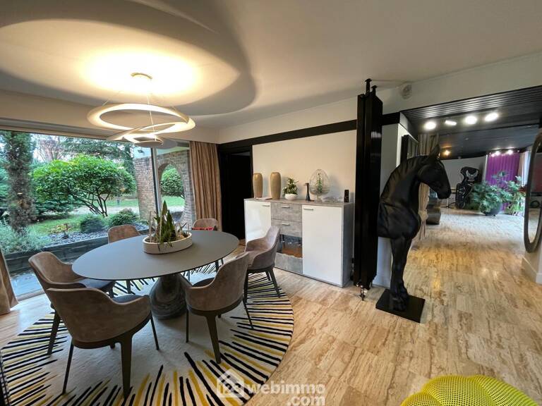 Maison - 308m² - CUTS — photo 1