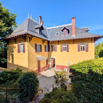 Maison 14 pièces 990000 €