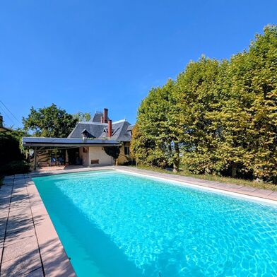 Maison 14 pièces 890000 €