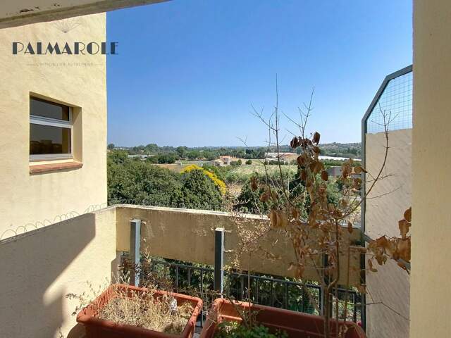 A VENDRE - PERPIGNAN - STUDIO AVEC BALCON — photo du bien