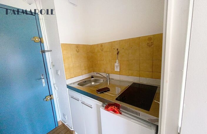 A VENDRE - PERPIGNAN - STUDIO AVEC BALCON — photo 3