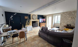 Maison 8 Pièces 250 m² à louer à Saintes (17100)