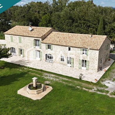 Maison 15 pièces 990000 €