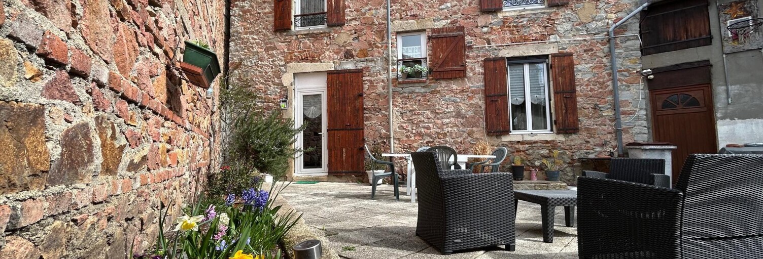 Maison 10 Pièces 170 m² à vendre à Saint-Yorre (03270)