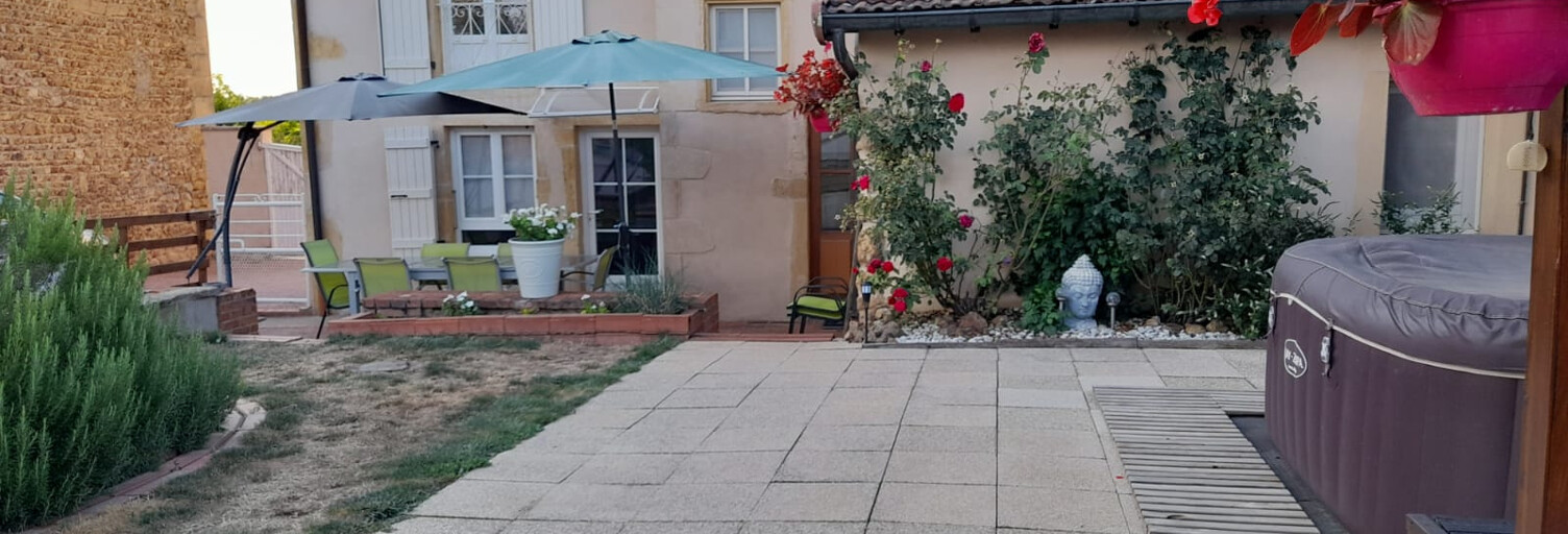 Maison 7 Pièces 137 m² à vendre à Semur-en-Brionnais (71110)