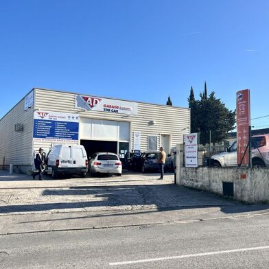 Commerce  195000 €