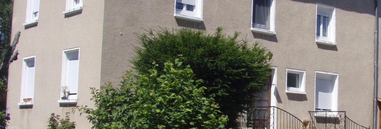 Immeuble  111 m² à vendre à Lacapelle-Marival (46120)