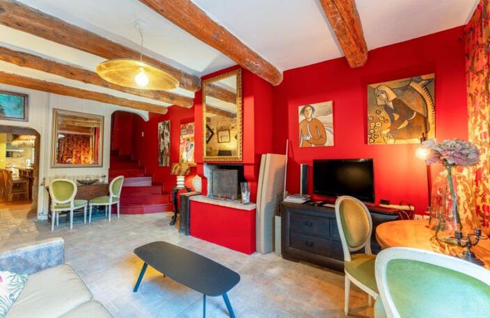 Aigues-Mortes maison intra-muros P4. — photo 2