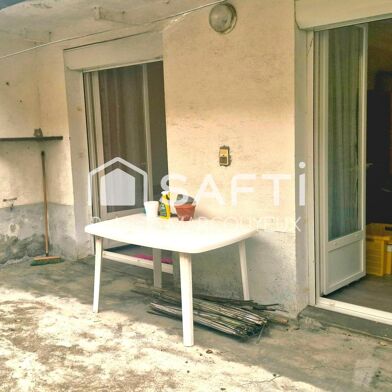 Immeuble  212000 €