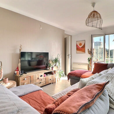 Appartement 4 pièces 249000 €