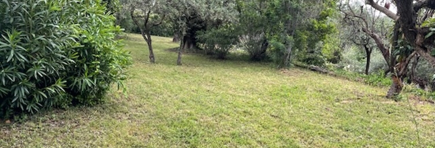 Terrain  1799 m² à vendre à Flayosc (83780)