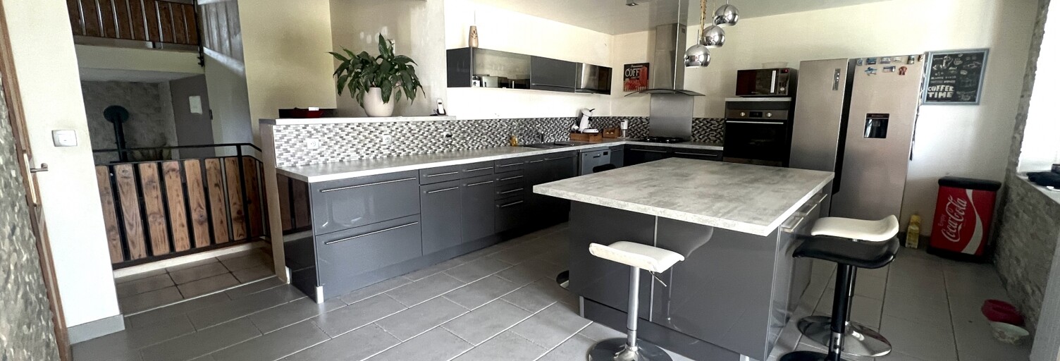 Maison 8 Pièces 172 m² à vendre à Ervauville (45320)