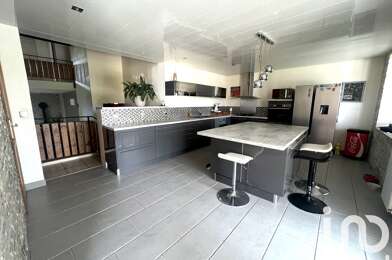 Maison 8 pièces 230000 €