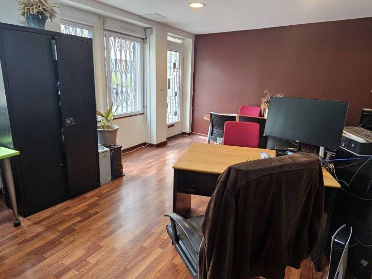 Vente Murs commerciaux 69 m&sup2; — photo 1