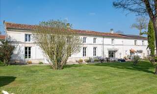 Maison 8 Pièces 255 m² à vendre à La Vergne (17400)