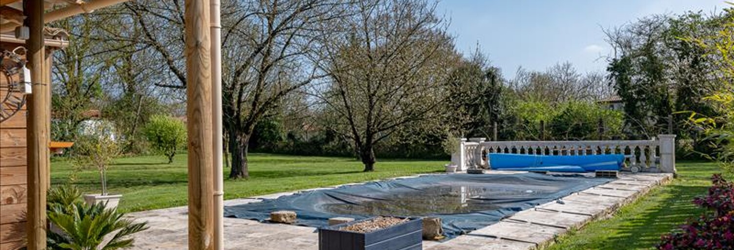 Maison 8 Pièces 255 m² à vendre à La Vergne (17400)