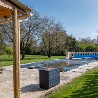 Maison 8 pièces 389610 €