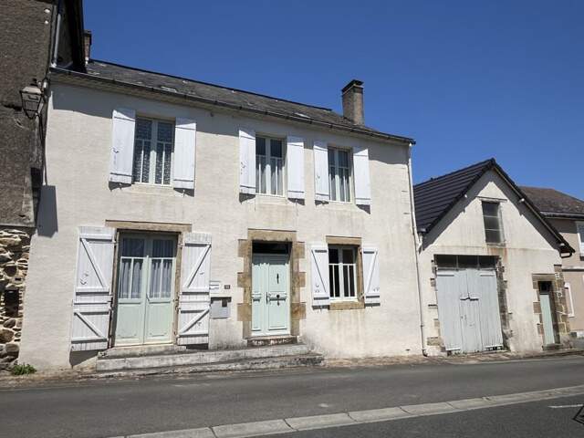 Maison de bourg de 6 pièces principales — photo du bien