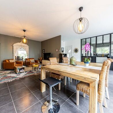 Maison 6 pièces 622560 €