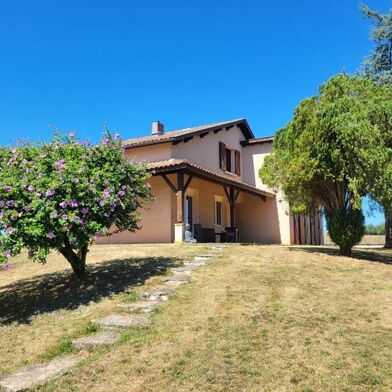 Maison 7 pièces 241960 €