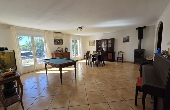 Vente maison 7 pièces 174 m² Saint-Christophe-de-Double (33230) — photo 2
