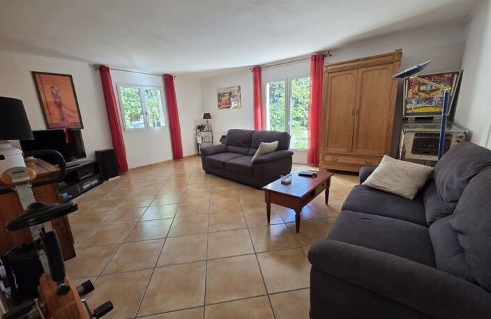Vente maison 7 pièces 174 m² Saint-Christophe-de-Double (33230) — photo 3