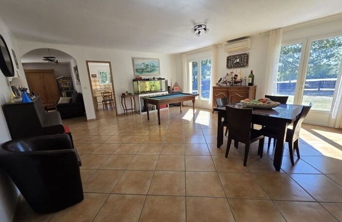 Vente maison 7 pièces 174 m² Saint-Christophe-de-Double (33230) — photo 4