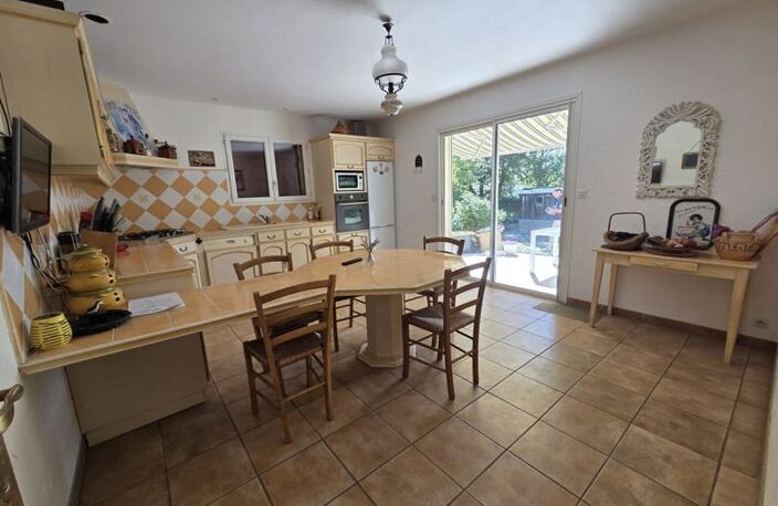 Vente maison 7 pièces 174 m² Saint-Christophe-de-Double (33230) — photo 5