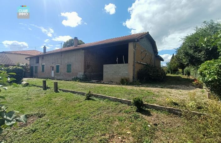 A BIZIAT PROCHE MACON ET BOURG-EN-BRESSE FERME 5 PIECES SUR — photo 2