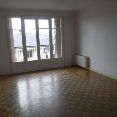 Appartement 4 pièces 709 €
