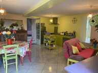Maison de village rénovée avec dépendances et jardin attenant — photo 2