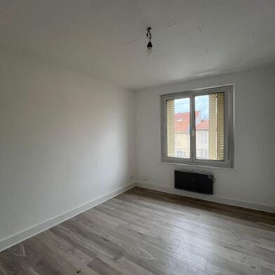 Appartement 3 pièces 570 €