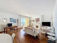 CANNES SUQUET VUE MER IMPRENABLE 3 PIECES TERRASSE RENOVE — photo 4