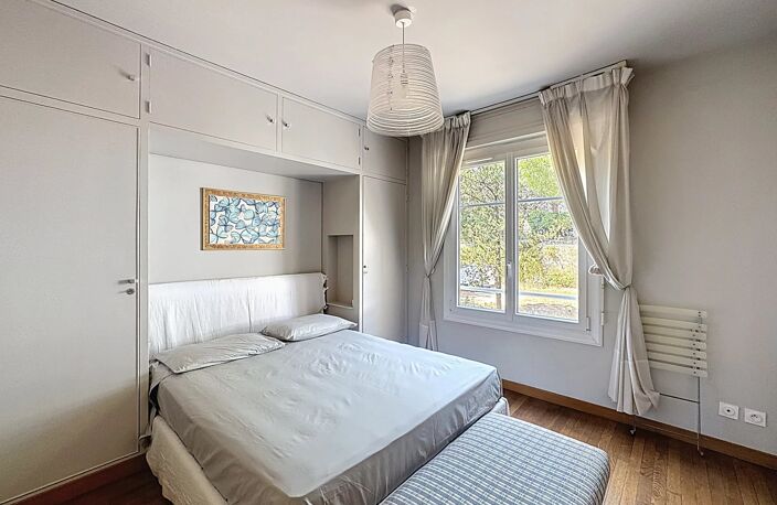 CANNES SUQUET VUE MER IMPRENABLE 3 PIECES TERRASSE RENOVE — photo 5