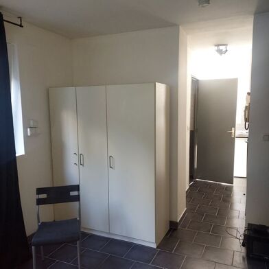 Appartement 1 pièces 490 €