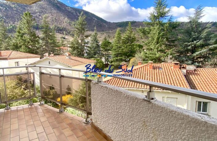 STUDIO MEUBLE AVEC BALCON ET VUE DEGAGEE A VERNET LES BAINS — photo 2