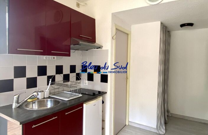 STUDIO MEUBLE AVEC BALCON ET VUE DEGAGEE A VERNET LES BAINS — photo 5