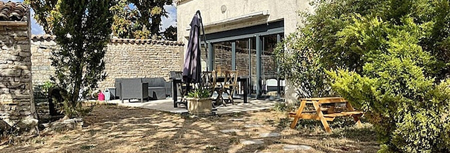 Maison 10 Pièces 225 m² à vendre à Saint-Sauveur-d'Aunis (17540)