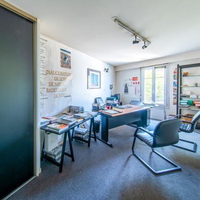 Appartement 4 pièces 163100 €