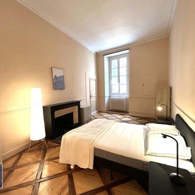 Appartement 1 pièces 660 €