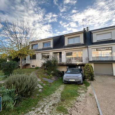 Maison 6 pièces 1715 €