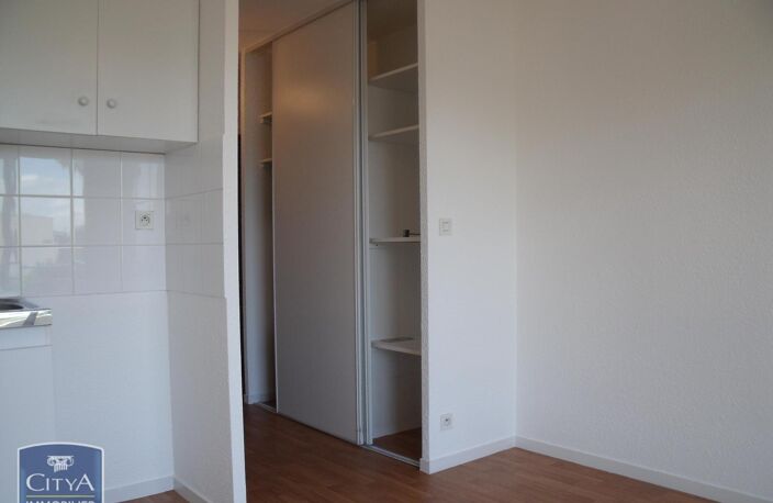 Location appartement 1 pièce 20 m² à Cholet (49300) — photo 5