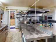 Restaurant avec appartements locatifs — photo 4
