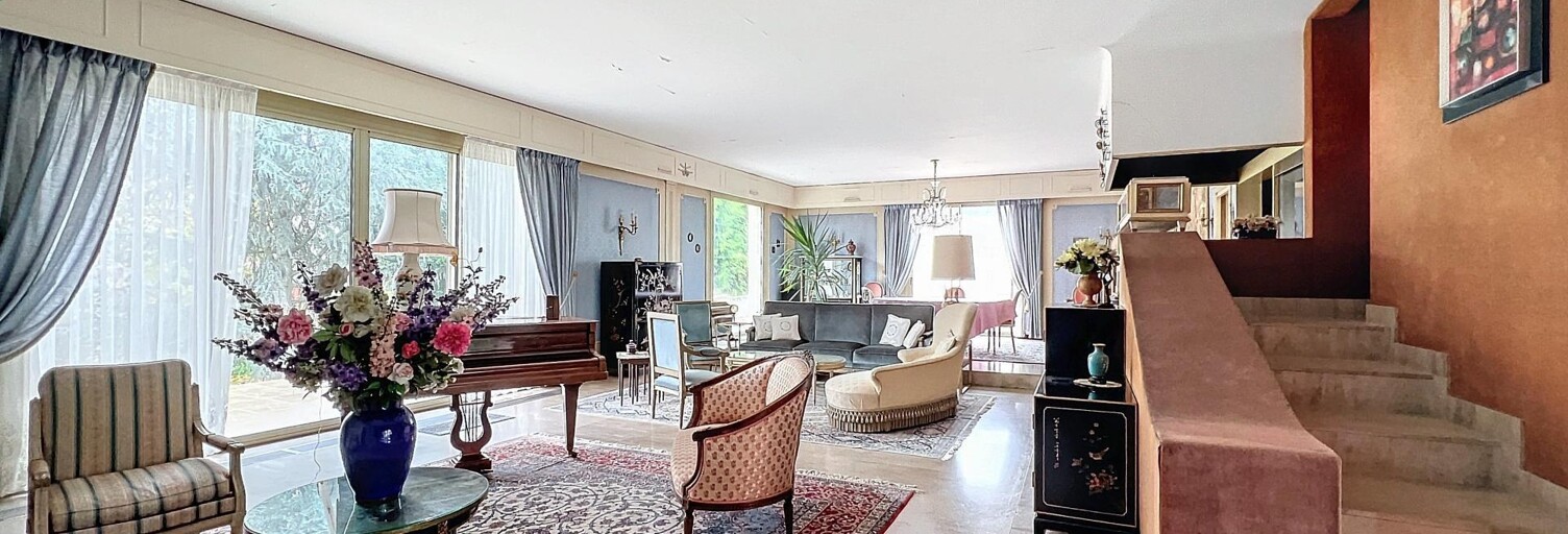 Maison 11 Pièces 460 m² à vendre à Créteil (94000)