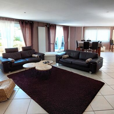 Maison 8 pièces 549000 €