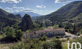 Maison 5 Pièces 143 m² à vendre à Barret-de-Lioure (26570)