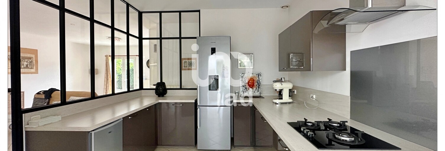 Maison 5 Pièces 146 m² à vendre à Ambarès-et-Lagrave (33440)