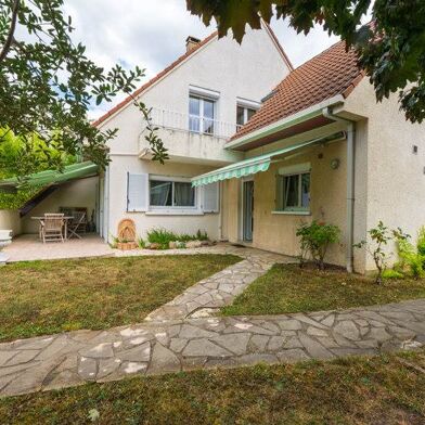 Maison 5 pièces 496800 €