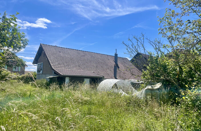 Vente ancienne ferme à rénover sur 10 ares 55 ca de terrain — photo 2