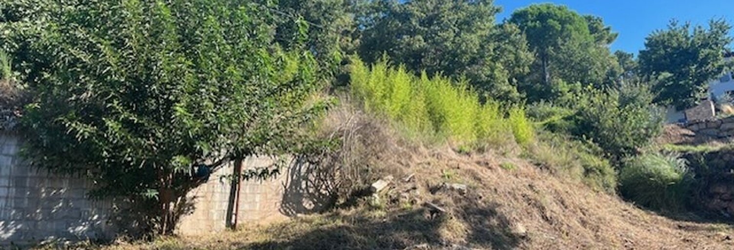 Terrain  1100 m² à vendre à Vidauban (83550)